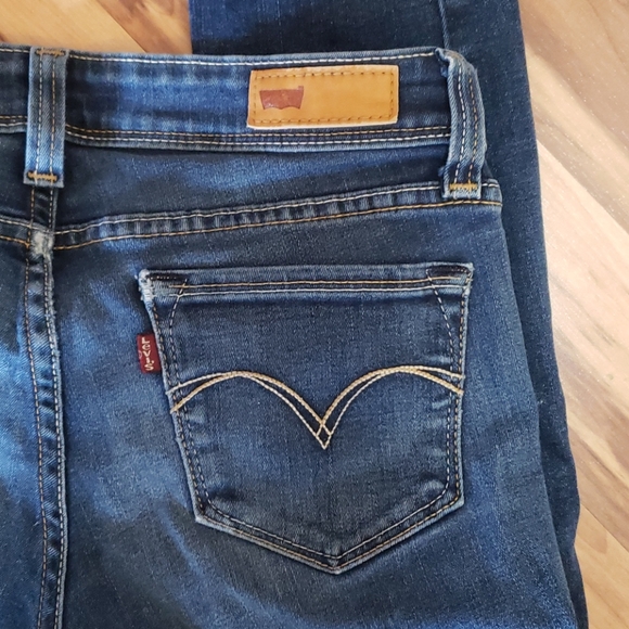 Levi's demi curve medium wash denim blue jeans Size 5S - Picture 3 of 10